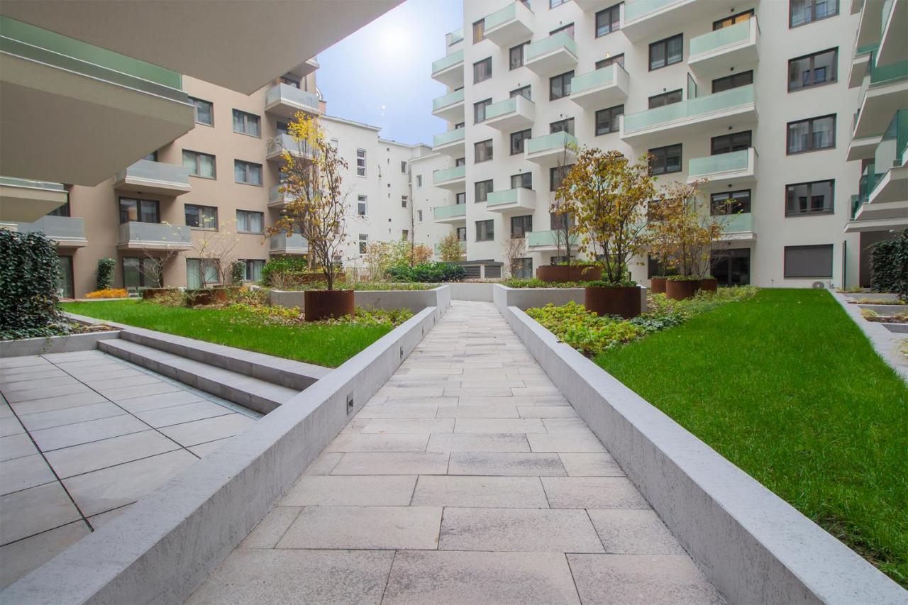 Corvin Modern Suite Budapesta Exterior foto