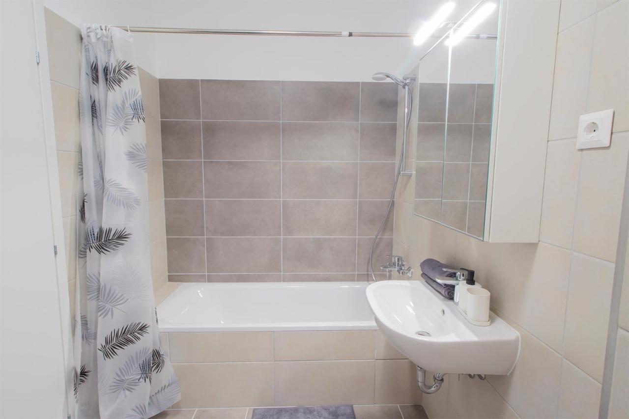 Corvin Modern Suite Budapesta Exterior foto