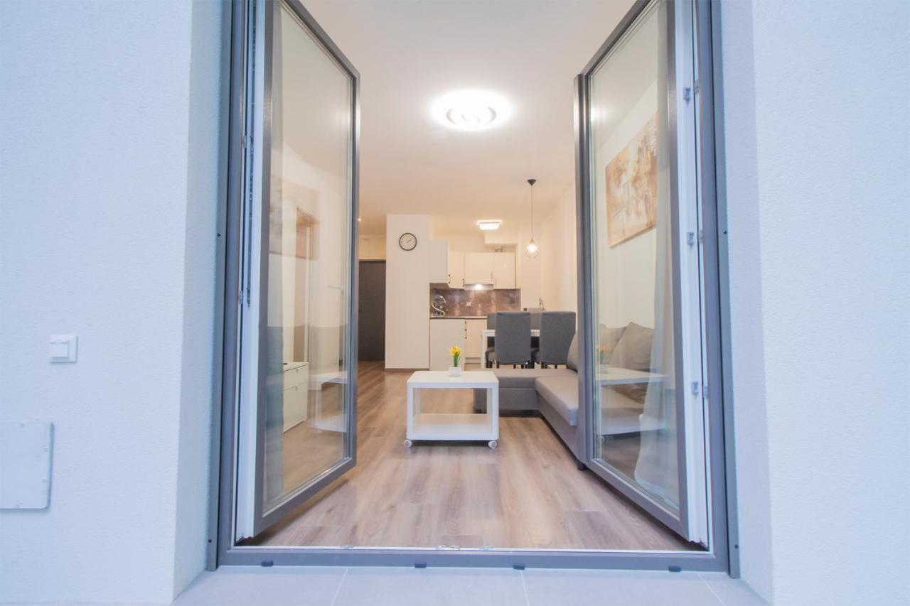 Corvin Modern Suite Budapesta Exterior foto